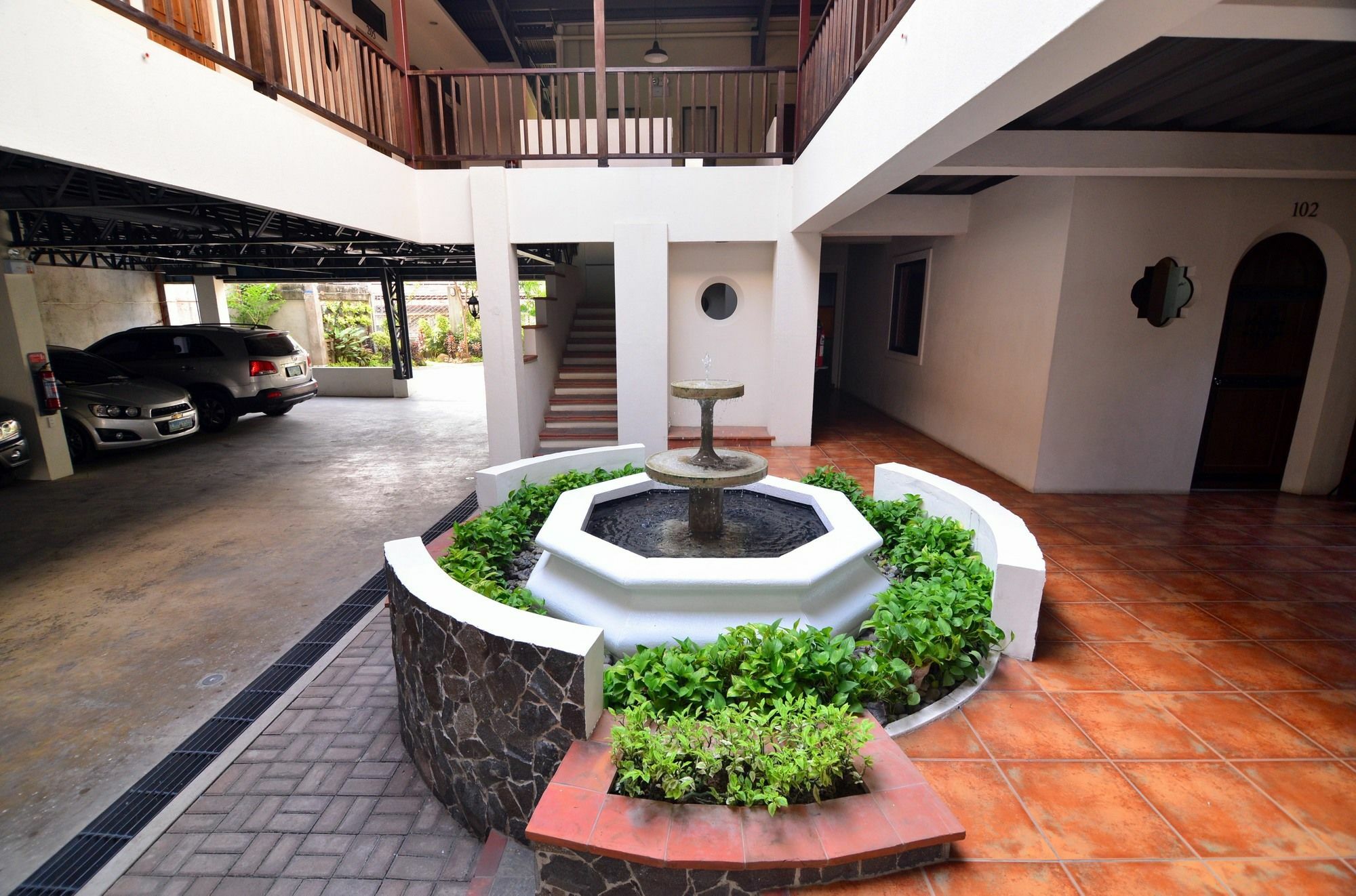Versteeg Vacations - Fontana Residences Cebu Esterno foto